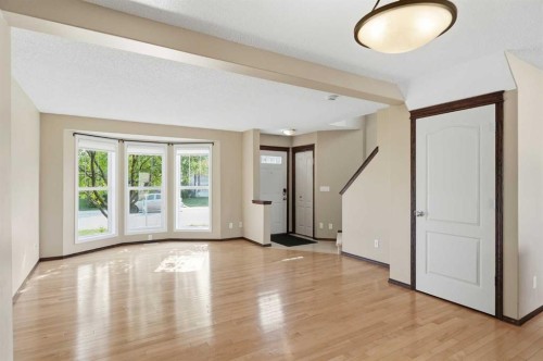 258 Cranberry Place Se, Calgary, AB - Indoor Photo Showing Other Room
