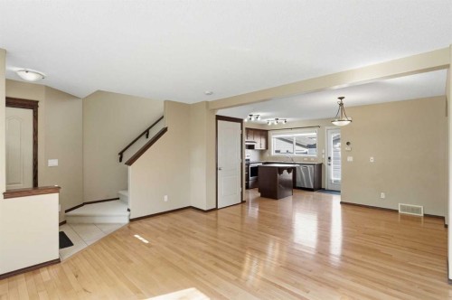 258 Cranberry Place Se, Calgary, AB - Indoor