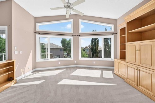 311 Royal Crest Bay Nw, Calgary, AB - Indoor Photo Showing Other Room