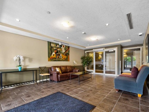 309-3111 34 Avenue Nw, Calgary, AB 