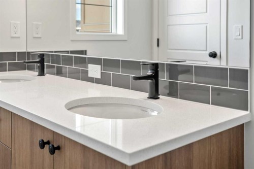 659 Chelsea Pier Run, Chestermere, AB - Indoor Photo Showing Bathroom