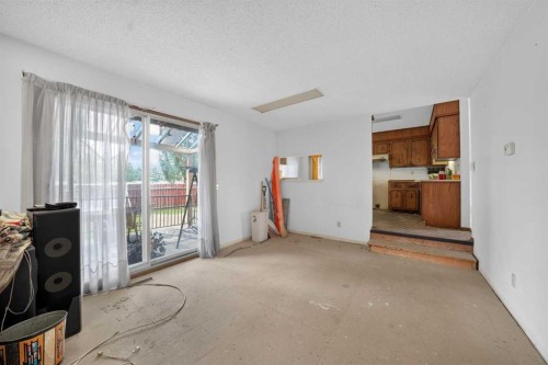 12 Berkley Place Nw, Calgary, AB 