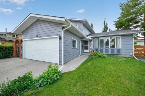 12 Berkley Place Nw, Calgary, AB 