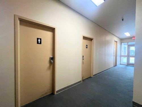 110&111-7015 Macleod Trail Sw, Calgary, AB 