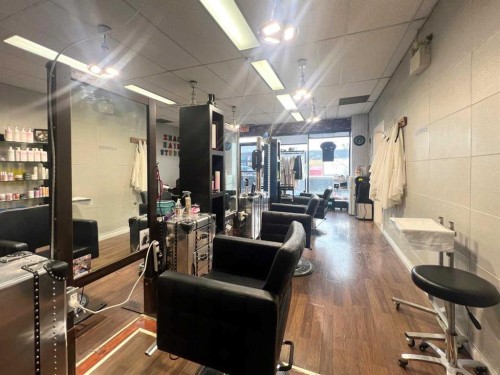110&111-7015 Macleod Trail Sw, Calgary, AB 