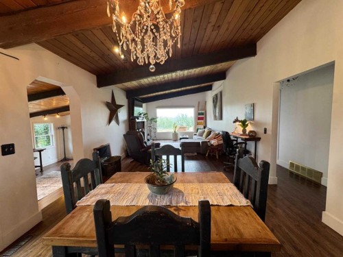 33374 Range Road 55, Rural Mountain View County, AB - Indoor Photo Showing Dining Room