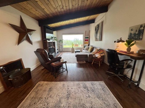 33374 Range Road 55, Rural Mountain View County, AB - Indoor