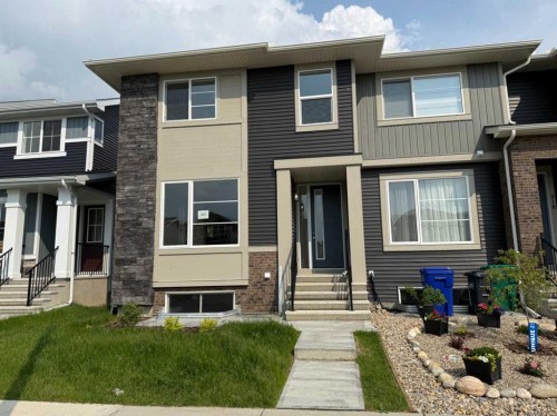 322 Sundown Road  Cochrane, AB T4C 3H2
