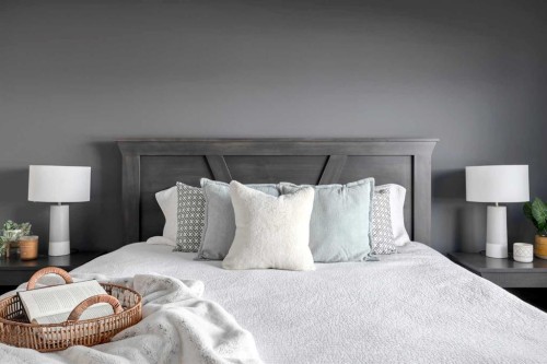 79 Waterford Mews, Chestermere, AB - Indoor Photo Showing Bedroom