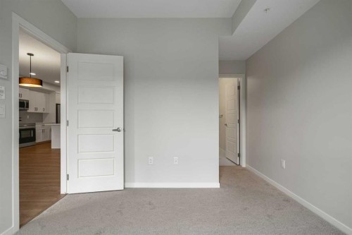 1311-42 Cranbrook Gardens Se, Calgary, AB 