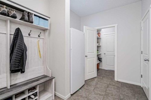 225 Kingsmere Cove Se, Airdrie, AB 