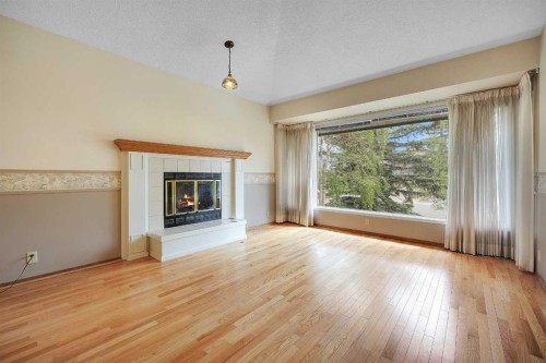 23 Edelweiss Drive Nw, Calgary, AB 