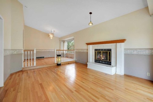 23 Edelweiss Drive Nw, Calgary, AB 