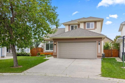 152 Douglas Glen Mews Se, Calgary, AB - Outdoor