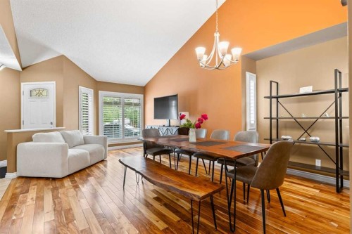 152 Douglas Glen Mews Se, Calgary, AB - Indoor