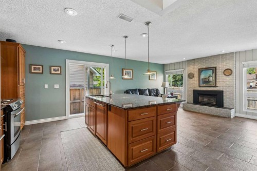856 Lake Twintree Crescent Se, Calgary, AB 
