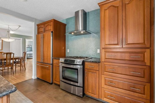 856 Lake Twintree Crescent Se, Calgary, AB 