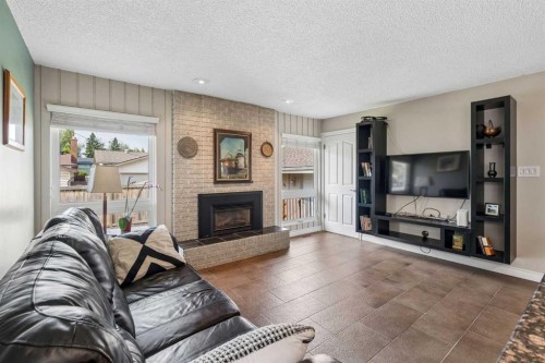 856 Lake Twintree Crescent Se, Calgary, AB 