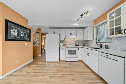 68 Patina Point Sw, Calgary, AB 