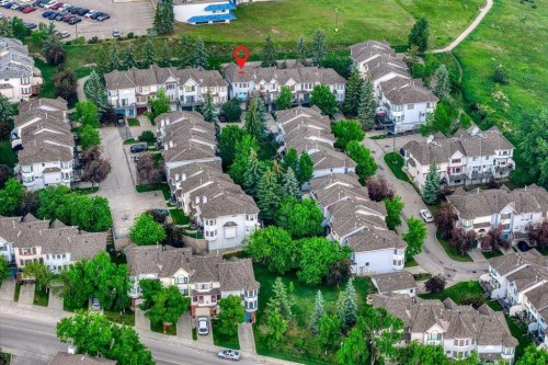 68 Patina Point Sw, Calgary, AB 