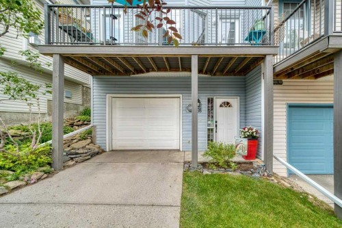 68 Patina Point Sw, Calgary, AB 