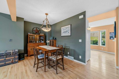 68 Patina Point Sw, Calgary, AB 