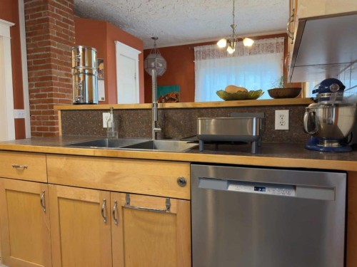 1126 19 Avenue Nw, Calgary, AB 