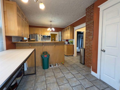 1126 19 Avenue Nw, Calgary, AB 