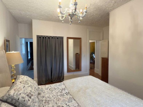 1126 19 Avenue Nw, Calgary, AB 