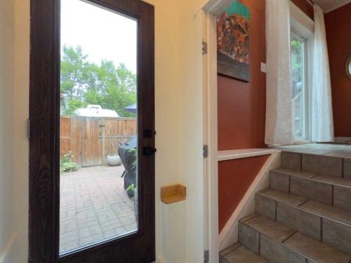 1126 19 Avenue Nw, Calgary, AB 