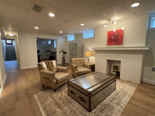1126 19 Avenue Nw, Calgary, AB 