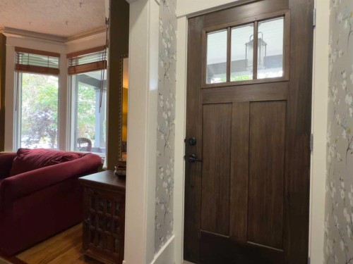 1126 19 Avenue Nw, Calgary, AB 