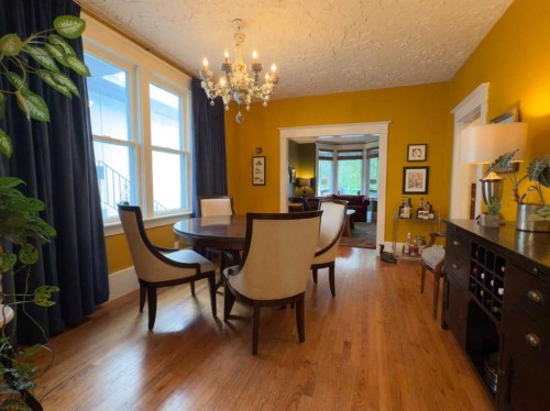 1126 19 Avenue Nw, Calgary, AB 