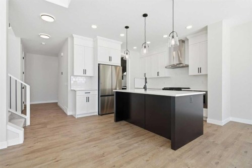 302 Kinniburgh Loop, Chestermere, AB 