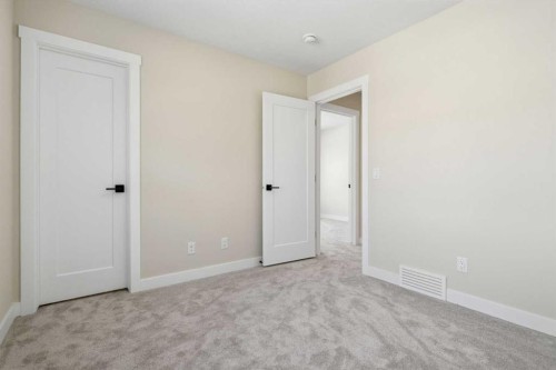 302 Kinniburgh Loop, Chestermere, AB 