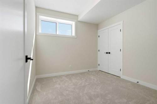 302 Kinniburgh Loop, Chestermere, AB 