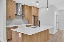 26 Versant Path SW Calgary, AB T2Y 0Z4