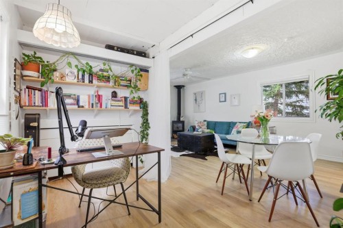 2912 17 Street Se, Calgary, AB - Indoor Photo Showing Dining Room