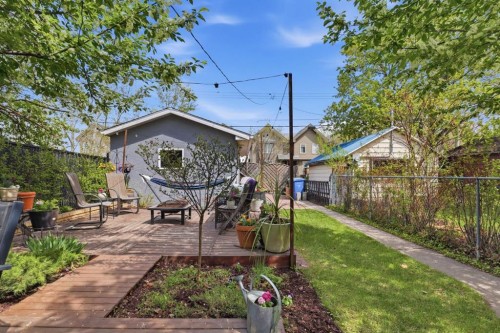 2912 17 Street Se, Calgary, AB - Outdoor