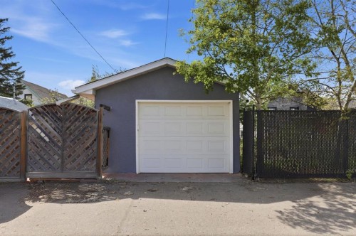 2912 17 Street Se, Calgary, AB - Outdoor