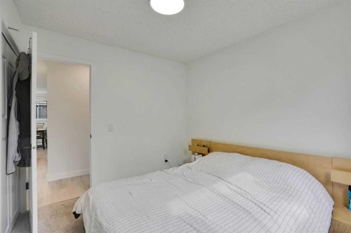 3935 14 Avenue Ne, Calgary, AB 