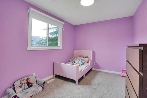3935 14 Avenue Ne, Calgary, AB 