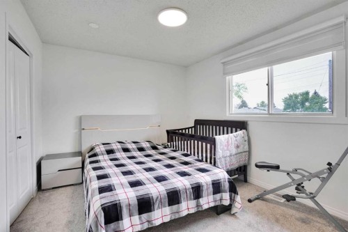 3935 14 Avenue Ne, Calgary, AB 