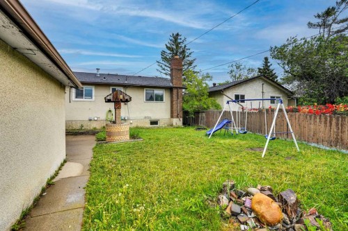 3935 14 Avenue Ne, Calgary, AB 