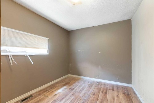 3819 1 Street Ne, Calgary, AB - Indoor Photo Showing Other Room
