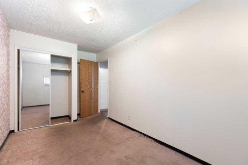 3819 1 Street Ne, Calgary, AB - Indoor Photo Showing Other Room