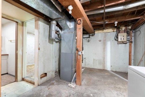 3819 1 Street Ne, Calgary, AB - Indoor Photo Showing Basement