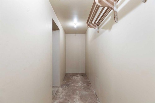 3819 1 Street Ne, Calgary, AB - Indoor Photo Showing Other Room