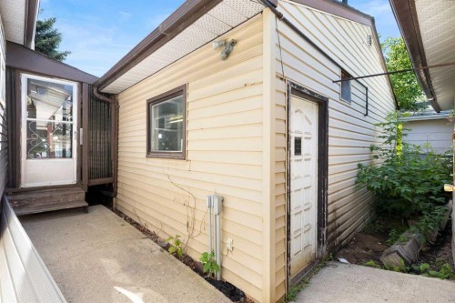 3819 1 Street Ne, Calgary, AB - Outdoor With Exterior