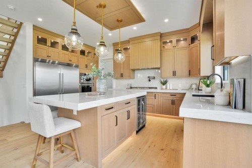 952 South Shore Terrace, Chestermere, AB - Indoor Photo Showing Kitchen With Upgraded Kitchen